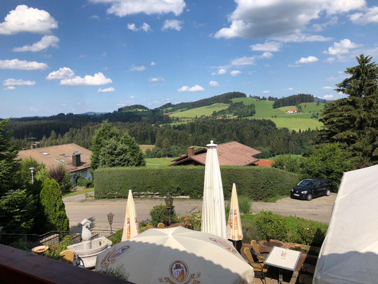 Allgau Landhotel Oberreute Bagian luar foto