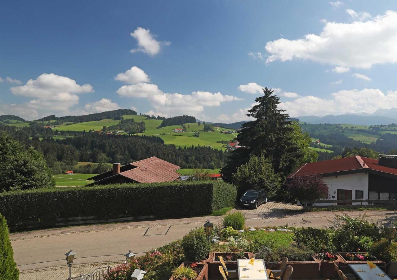 Allgau Landhotel Oberreute Bagian luar foto